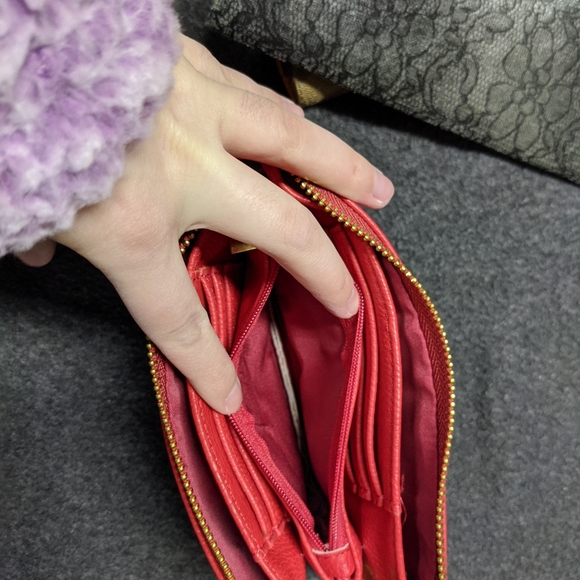 Red wristlet/small purse - Picture 6 of 6
